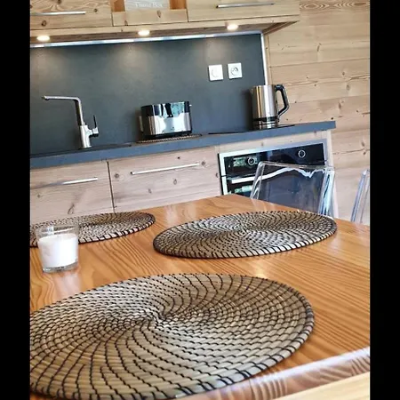 Apartamento Chaleureux Studio De Montagne *